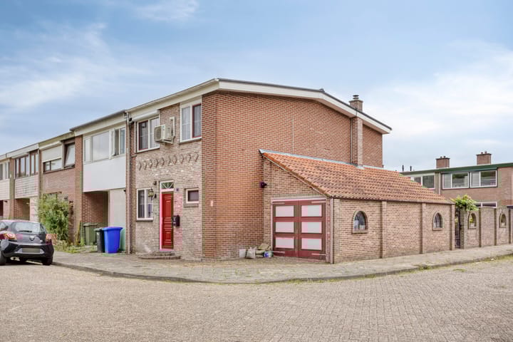 van Milstraat 13 in Sas van Gent