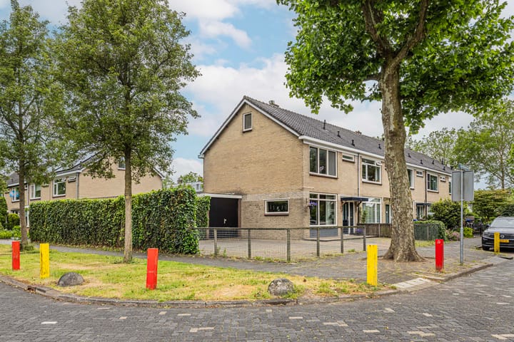 Van Montfoortstraat 2 in De Meern