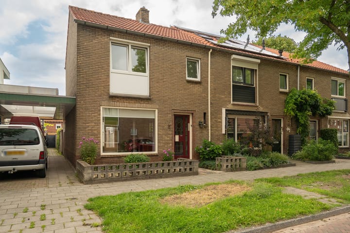 Van Musschenbroekstraat 43 in Enschede photo