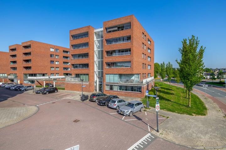 Van Naeldwijcklaan 185 in Capelle aan den IJssel foto