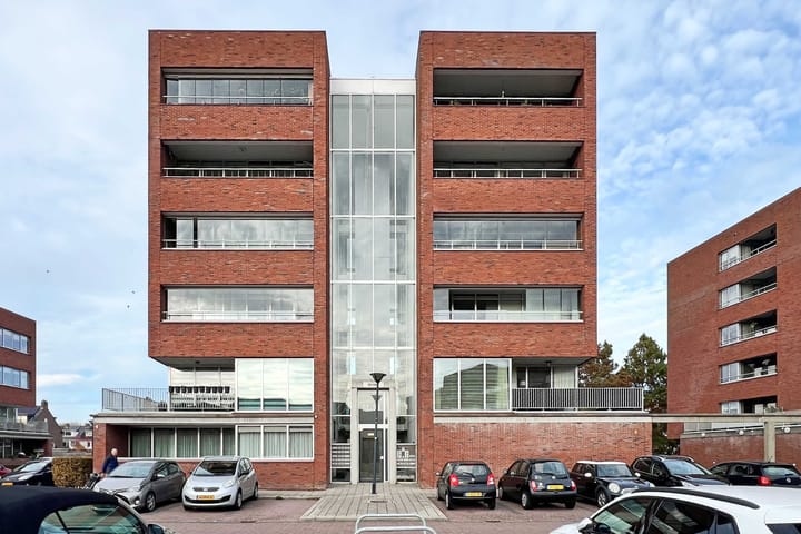 Van Naeldwijcklaan 53 in Capelle aan den IJssel