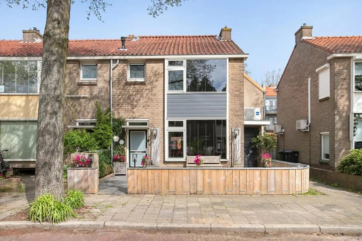 Van Nijenrodestraat 50 dans Hilversum photo