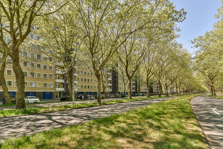 Van Nijenrodeweg 320 in Amsterdam