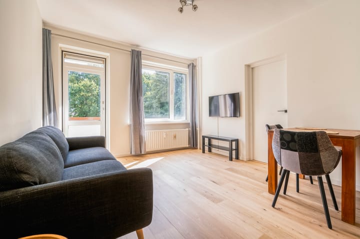 Van Nijenrodeweg 557 in Amsterdam photo