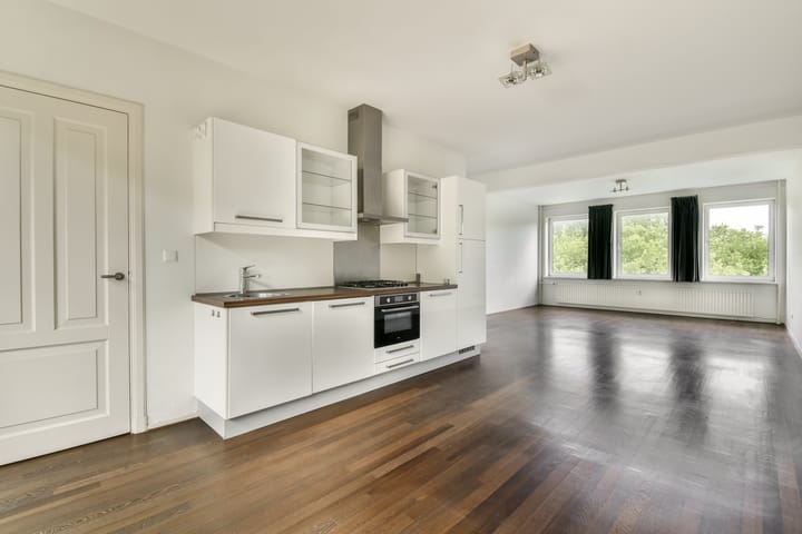 Van Nijenrodeweg 743 in Amsterdam