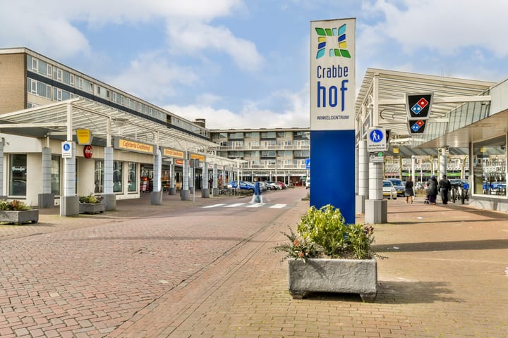 Van Oldenbarneveltplein 104 in Dordrecht