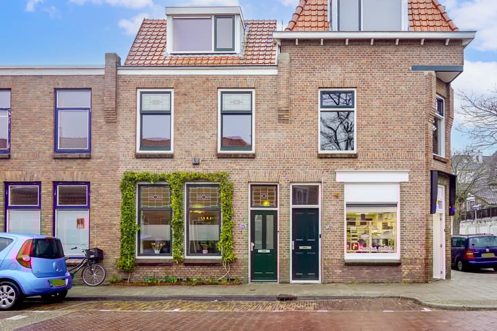 Van Oldenbarneveltstraat 32 in Delft