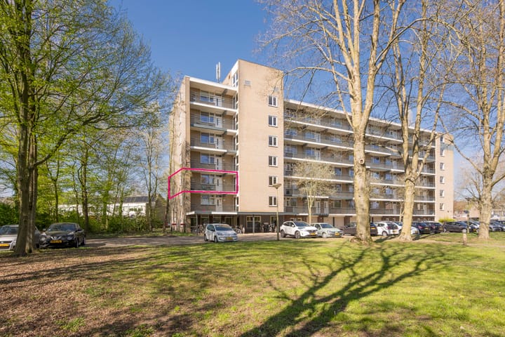 Photo of property Van Oldenbarneveltstraat 511, Nijkerk