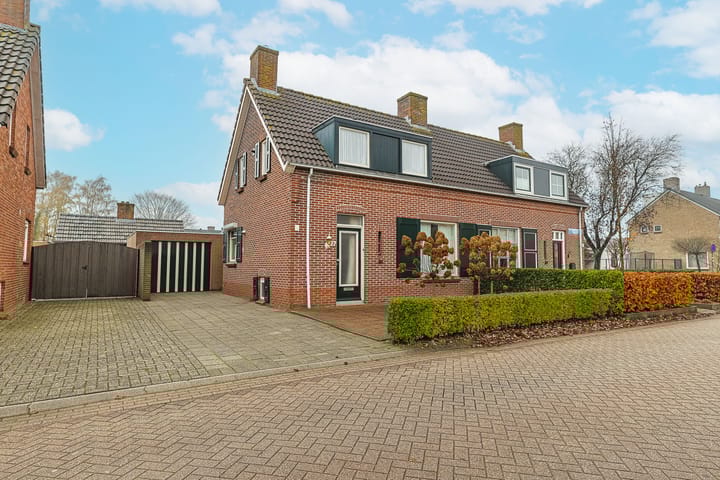 van Oosterhoutstraat 27 in Rijsbergen foto