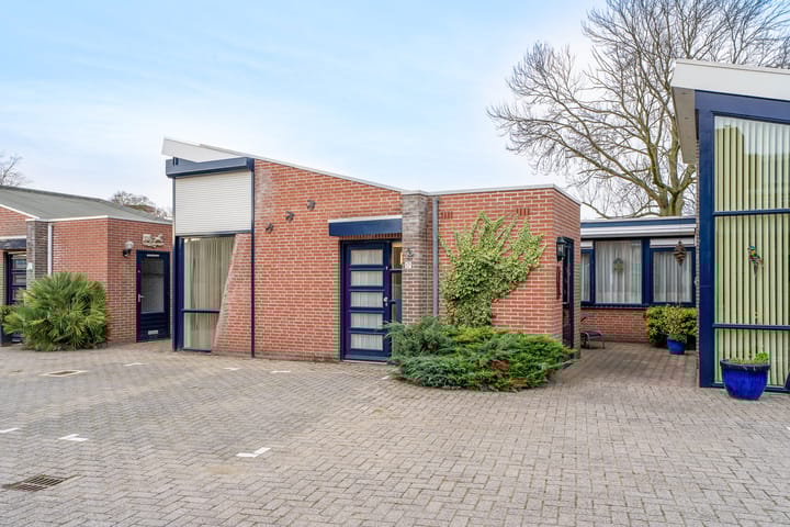 Photo of property Van Oranje Nassauhof 17, Roosendaal