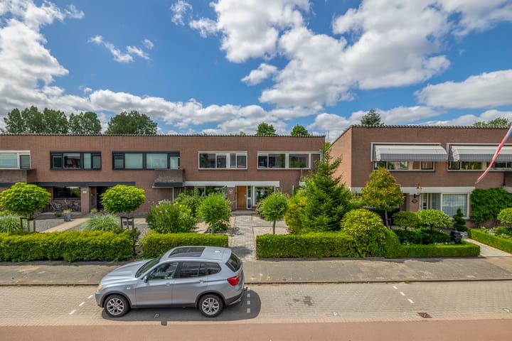Photo of property van Ostadelaan 10, Krimpen aan den IJssel