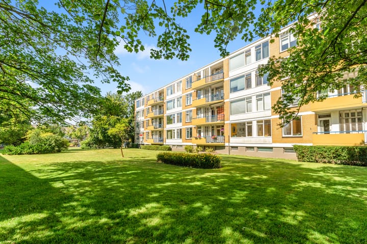 Van Ostadelaan 176 in Alkmaar foto