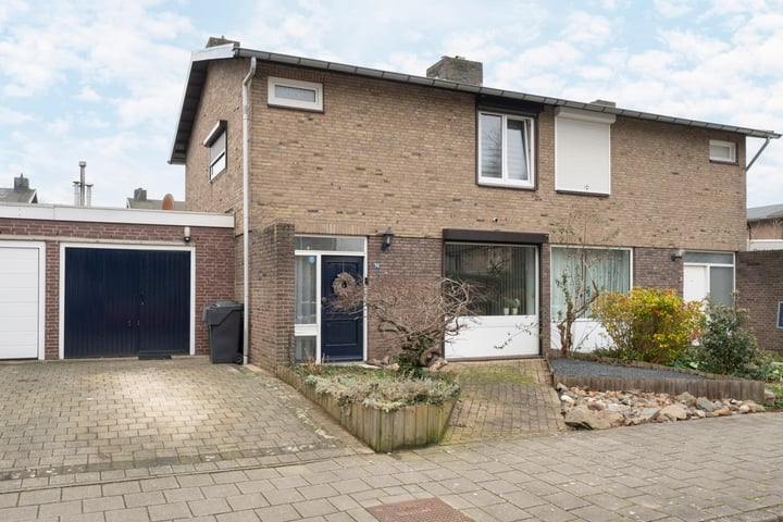 Van Ostadestraat 34 in Geleen