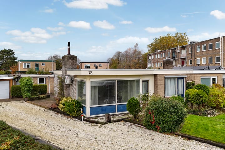 Photo of property Van Panhuyslaan 75, Leek