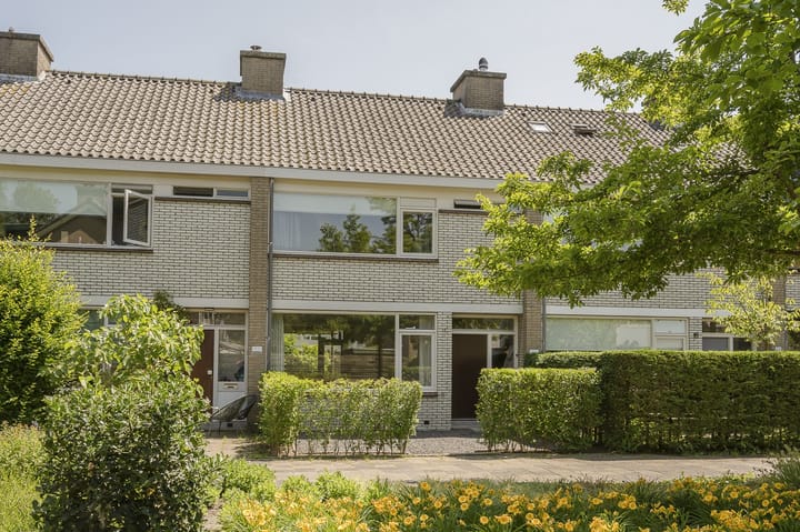 Photo of property Van Polanenpark 37, Wassenaar
