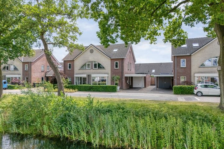 Van Rechterenallee 56 in Hardenberg