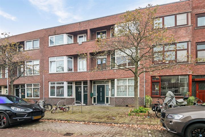 Van Ruijsdaellaan 25 in Schiedam