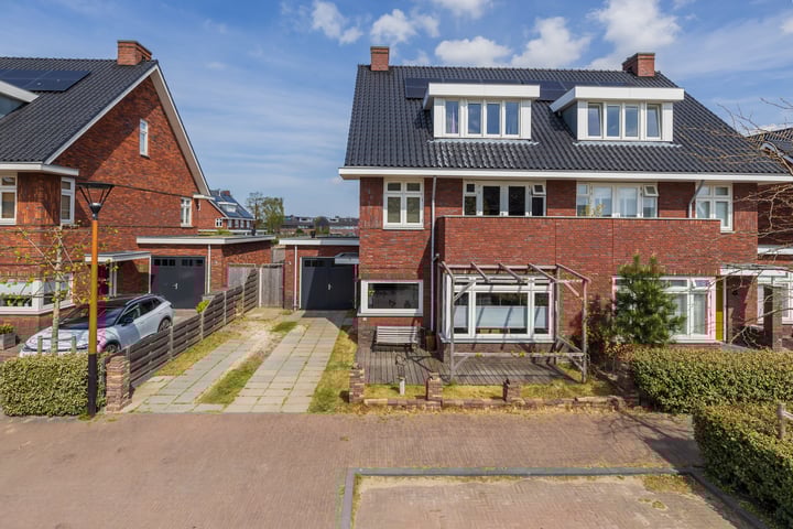 van Sillevoldtlaan 6 in Oegstgeest
