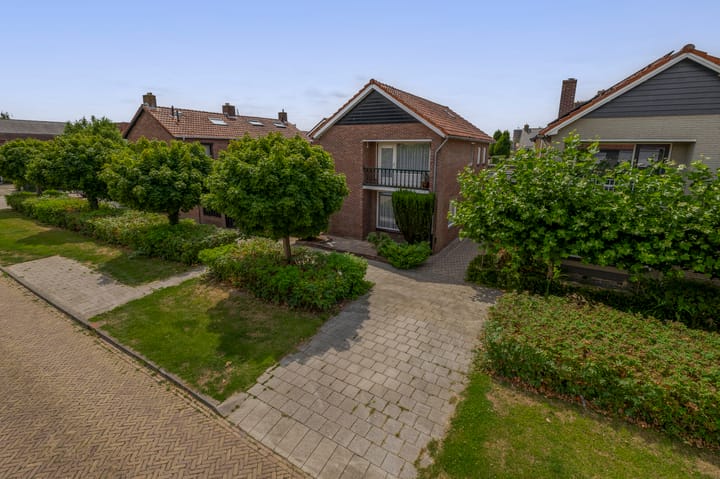 van Solmsstraat 1 in Zevenbergen