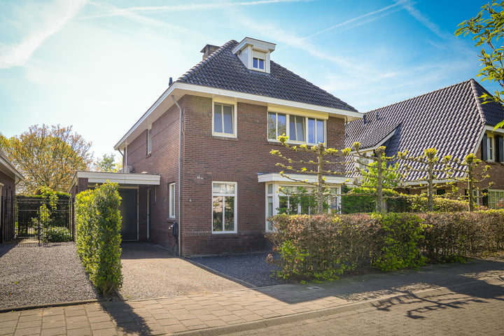 Van Steenbergenlaan 44 in Woudenberg