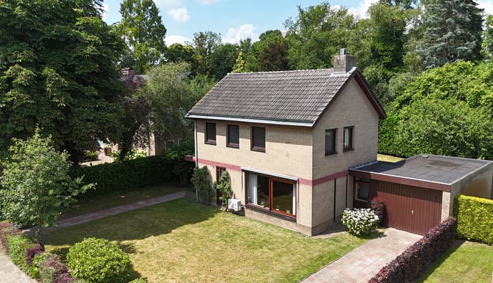 Photo of property van Steenhuijslaan 7, Grave