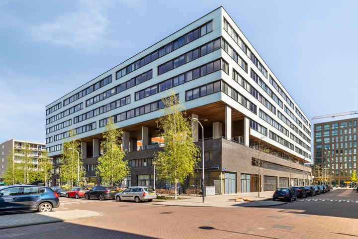 Van Suchtelen van de Haarestraat 24C in Amsterdam photo