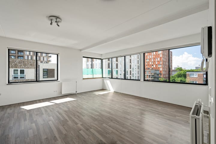 Van Suchtelen van de Haarestraat 24G in Amsterdam foto