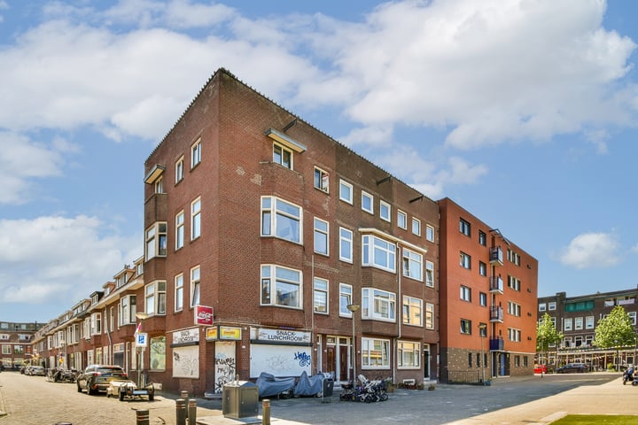 Van 't Hoffplein 13A-2 in Schiedam
