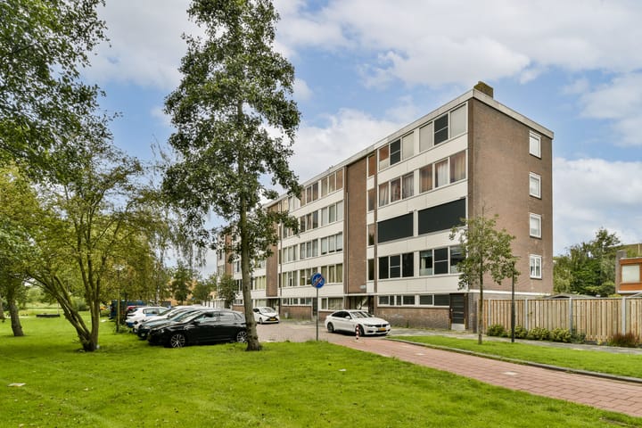 Van 't Hoffstraat 10 in Vlaardingen