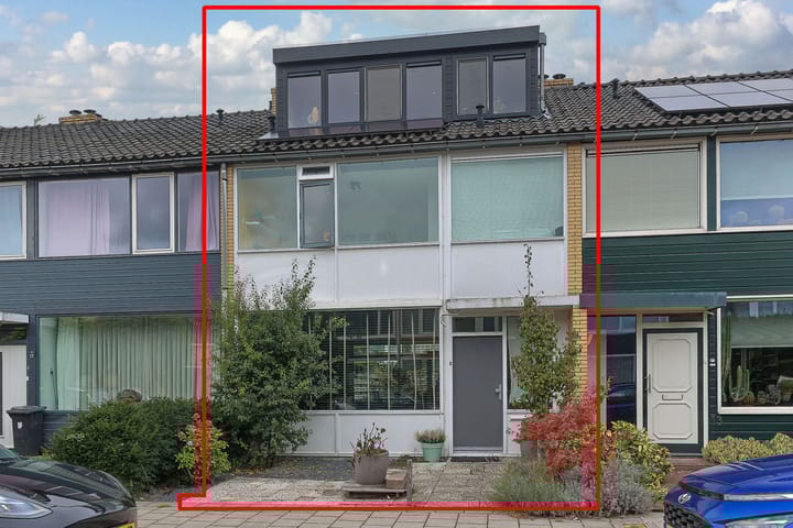 Van 't Hoffstraat 15 in Badhoevedorp