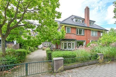 Van Tuyllweg 33 in Velsen-Zuid Foto