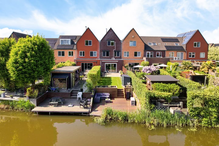 Van Veendijk 48 in 's-Gravenhage