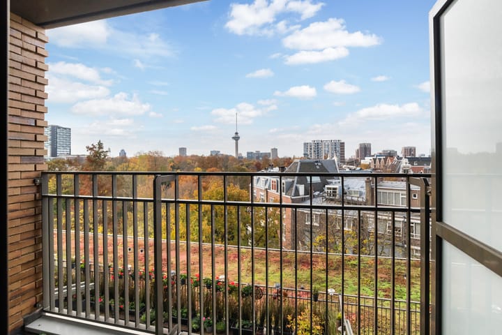 Photo of property Van Vollenhovenstraat 3-610, Rotterdam