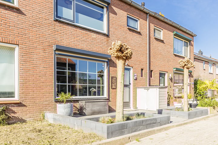Foto van woning Van Vollenhovenstraat 5, Piershil