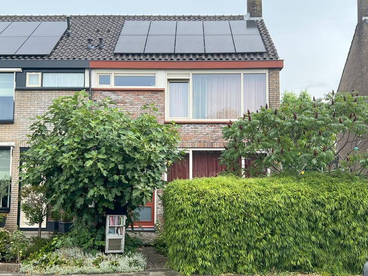 van Wassenaerstraat 18 in Oud-Beijerland Foto