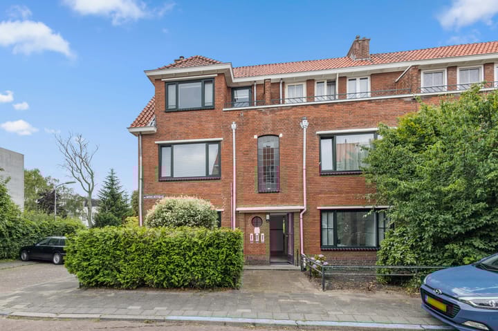 Photo of property van Watervlietstraat 25, Voorburg