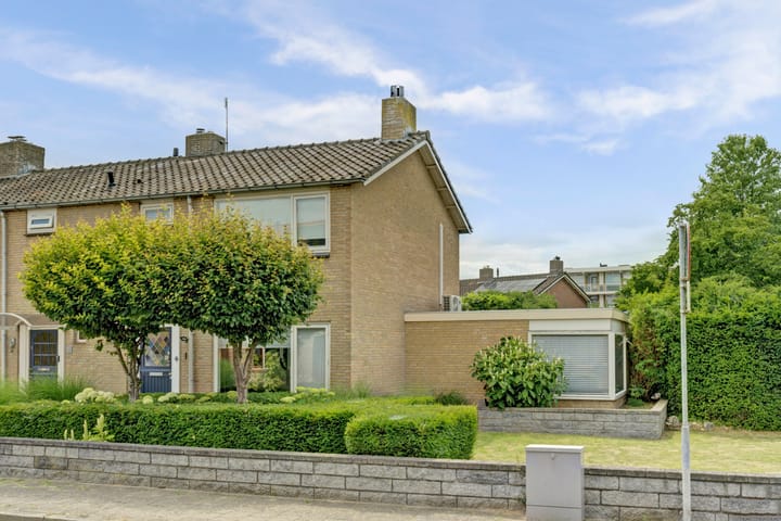 Photo of property Van Weselstraat 19, Elst