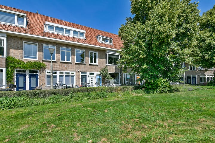 Photo of property Van Zeggelenplein 60, Haarlem