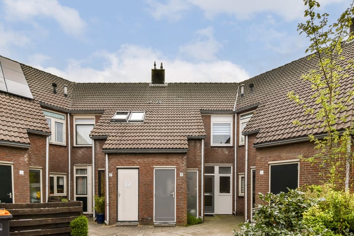 Van Zonneveldstraat 9 in Sassenheim