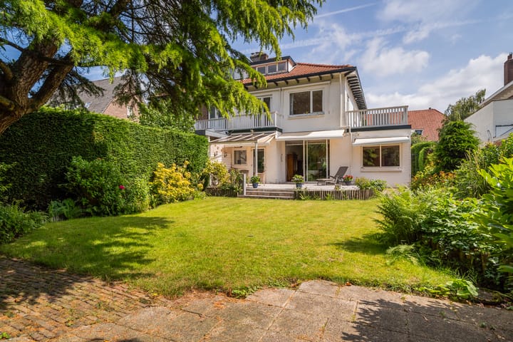 Van Zuylen van Nijeveltstraat 23 in Wassenaar