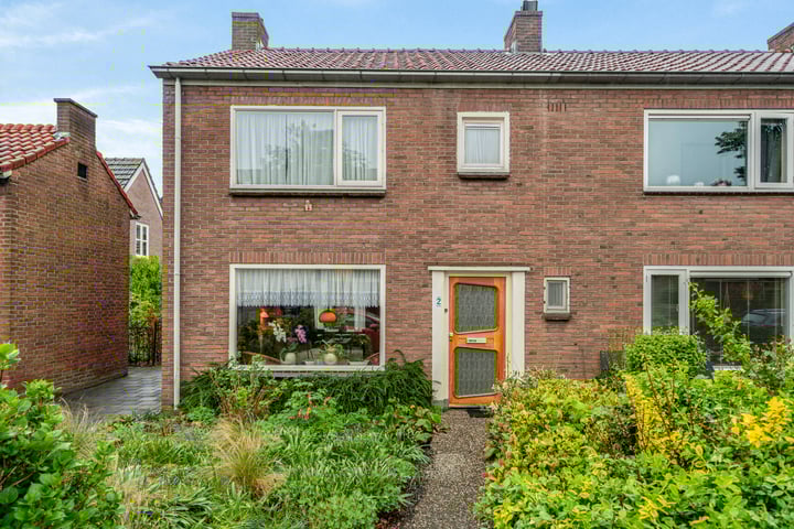 Van Zuylenstraat 2 in De Meern
