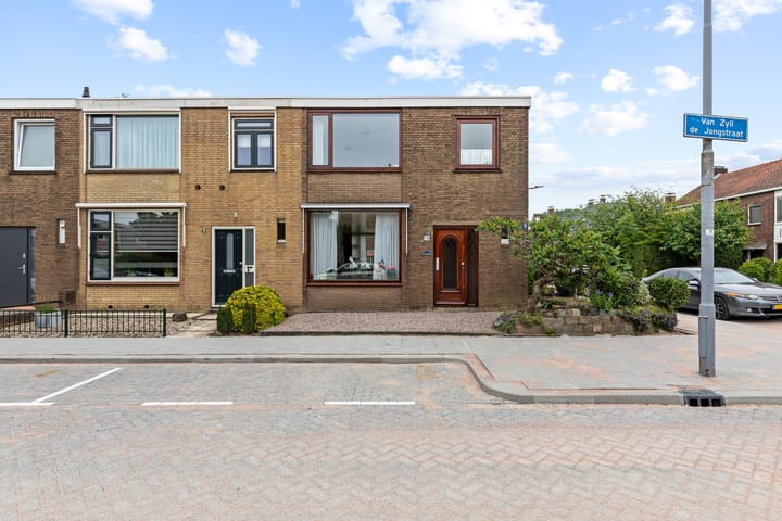 Van Zyll de Jongstraat 98 in Pernis Rotterdam