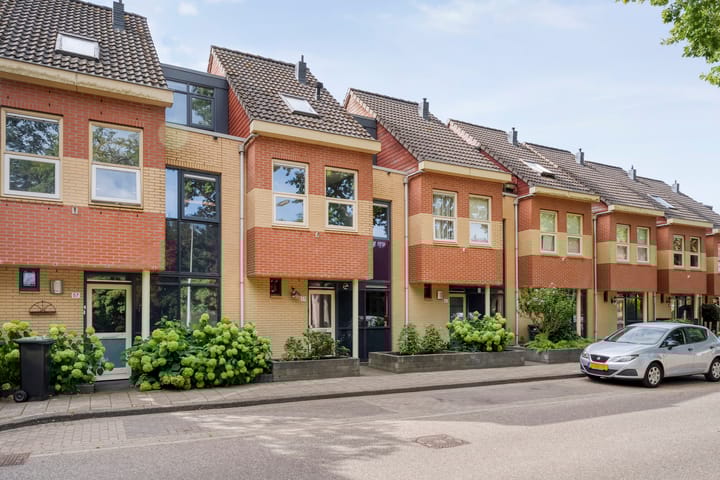 Photo of property Vanekerstraat 59, Enschede