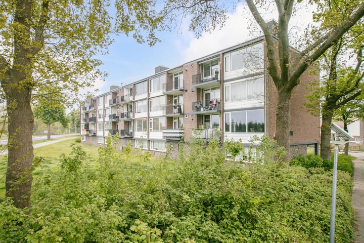 Varenkamp 11 in Emmen