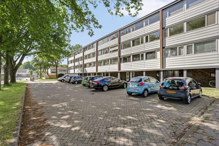 Photo of property Varenkamp 39, Emmen