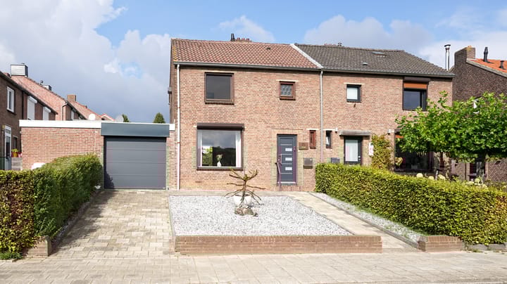 Photo of property Vasstraat 51, Eygelshoven