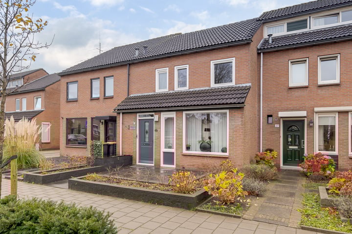 Vechtstraat 25 in Hattem photo