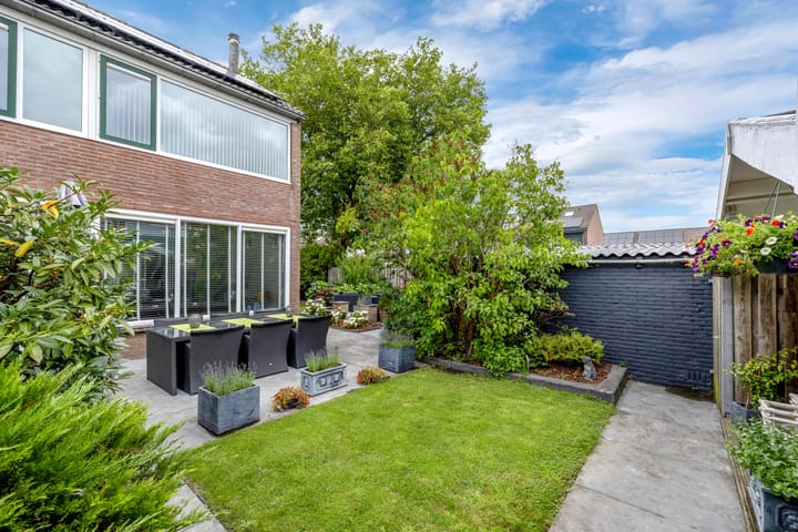Veeckensstraat 16 in Hellevoetsluis
