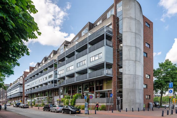 Veemkade 1208 in Amsterdam