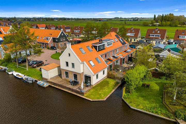 Veenderijgouw 94 in Broek in Waterland